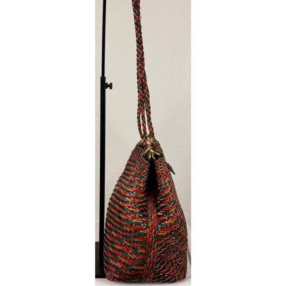 CEM 1990's vintage woven natural leather crossbody/shoulder bucket bag - Picture 5 of 16